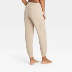 Women's Stretch Woven Tapered Cargo Pants - All In Motion™