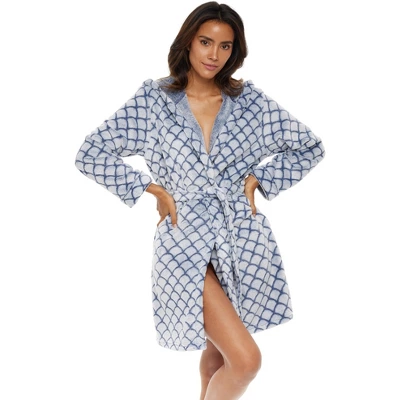 Women's Warm Soft Plush Fleece Bathrobe With Hood, Knee Length Hooded Robe, Seashell Scalloped - Image 11