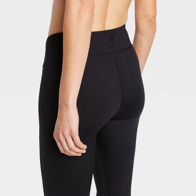 Women's Simplicity Mid-Rise Capri Leggings 20" - All In Motion™ - Image 5